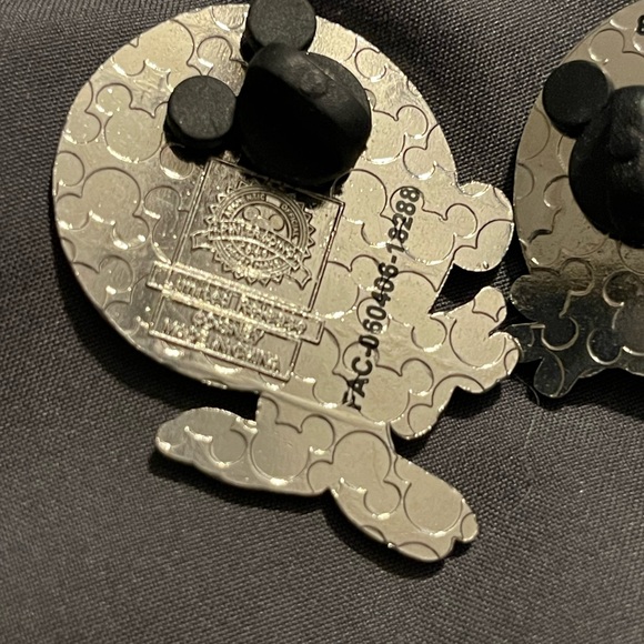 Mickey Mouse mystery pin - Picture 5 of 7